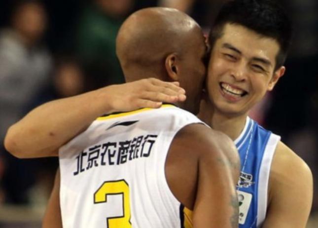 方硕大器晚成,北京首钢当家球星方硕