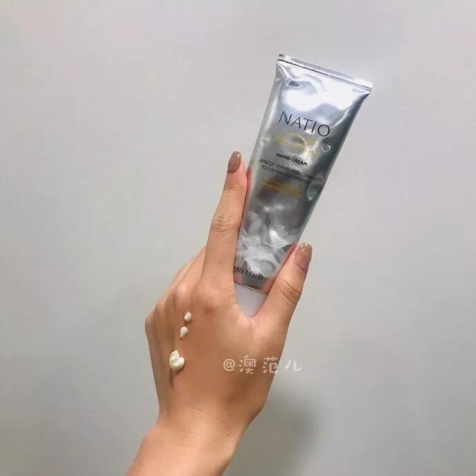 翻包记|澳洲小姐姐们日常出街都带啥？