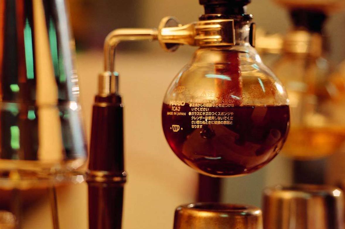 为什么海水不能喝而且越喝越渴,一直喝海水真的会越来越渴吗