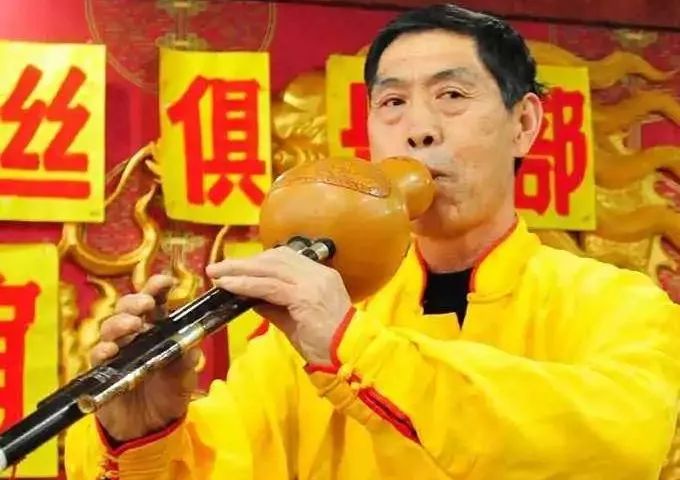如何成为一位葫芦丝演奏家,怎样能成为竹笛演奏家