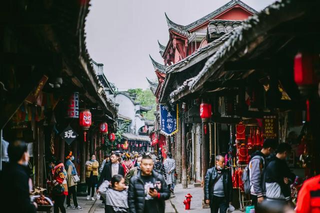 漫步天府之国黄龙溪古镇,成都黄龙溪鹿溪河