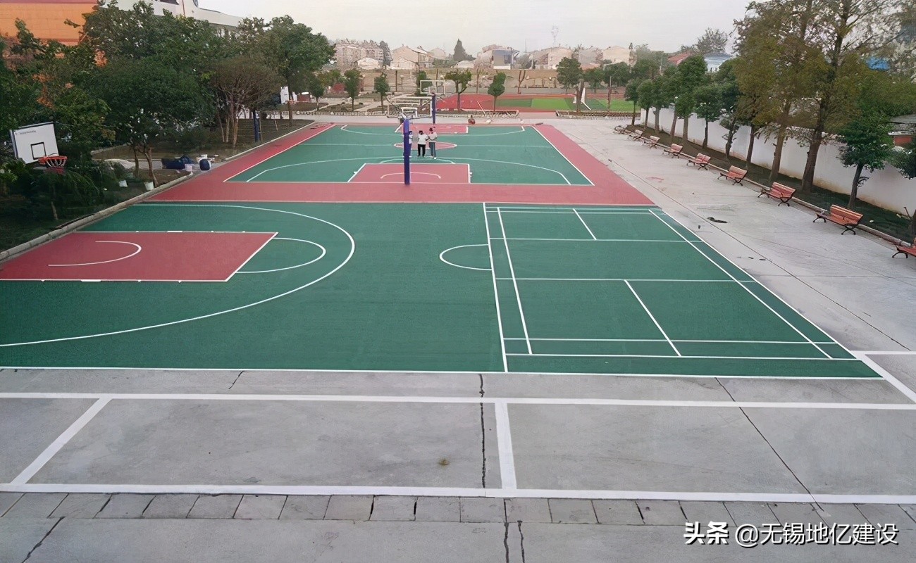 塑胶跑道标准场地多少钱,篮球场塑胶跑道方案