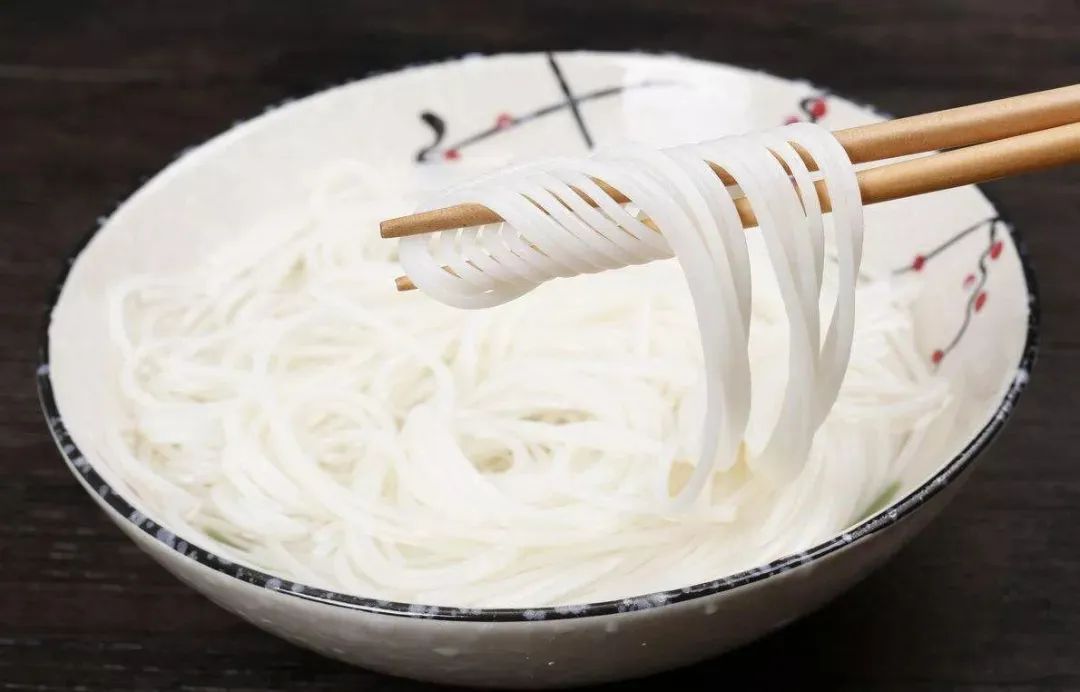 为什么外行人无法模仿柳州螺蛳粉？