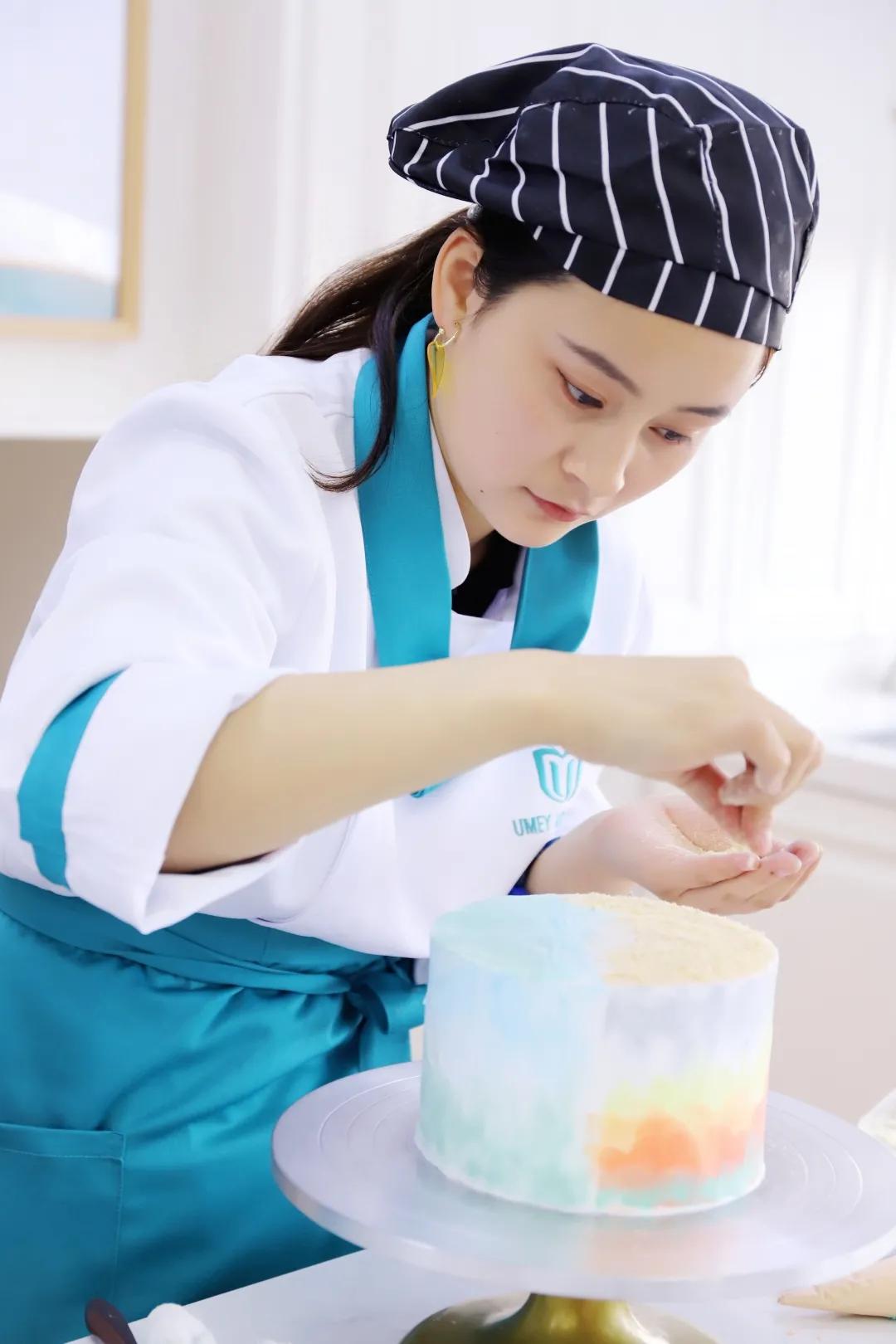 「优美新生」从*疆新**到上海，跨越4000公里的西点逐梦路