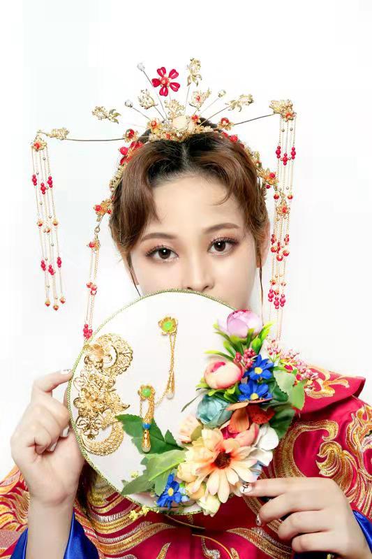 给女朋友买汉服推荐,第一次买汉服男生怎么看合不合适