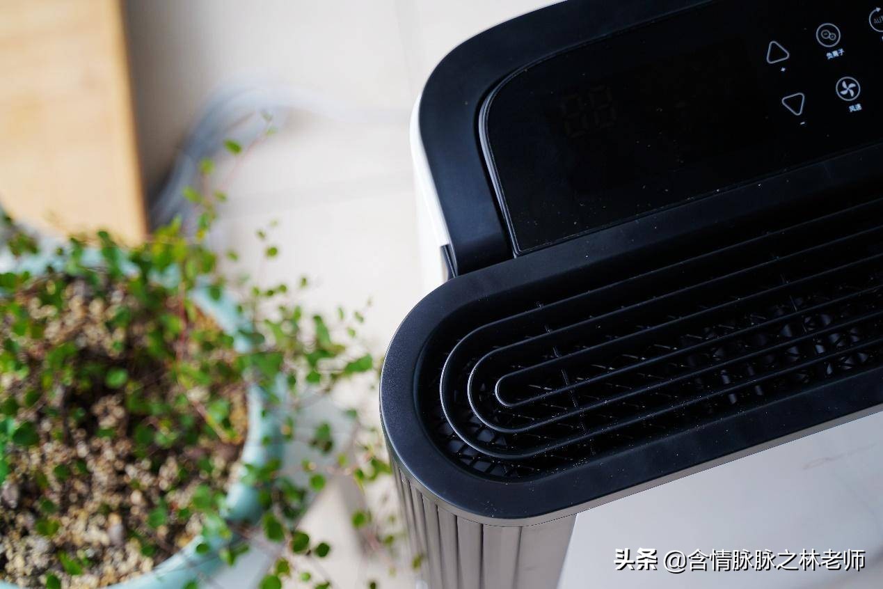 家里潮湿抽湿机,下雨家里潮湿用什么除湿机