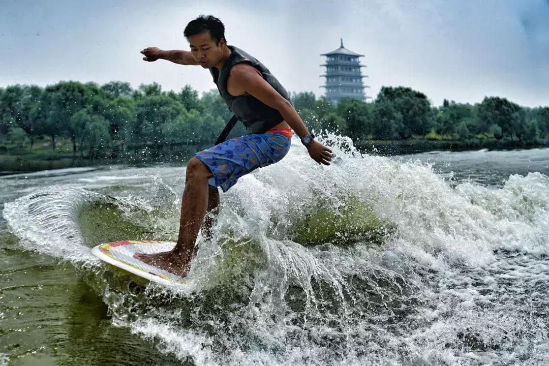 央视新闻直播西安夜景,央视直播西安奥体中心