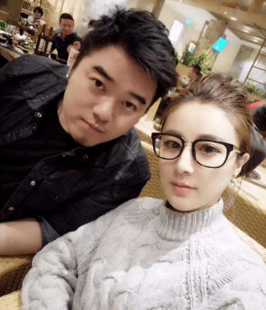 薇娅一年卖115亿，她不露脸也能月入300万，网红到底有多挣钱？