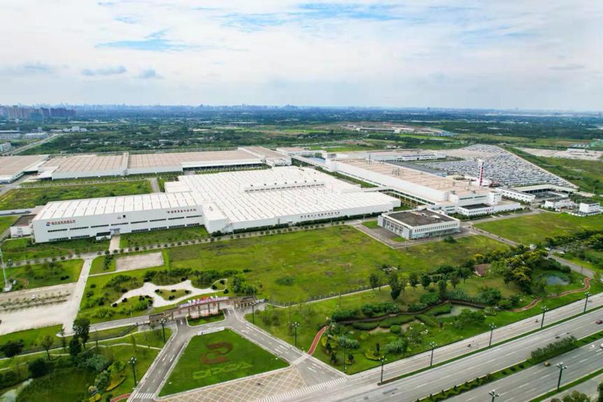 中国造,欧洲销!凡尔赛C5X返销欧洲,买欧洲品质的车何须进口?