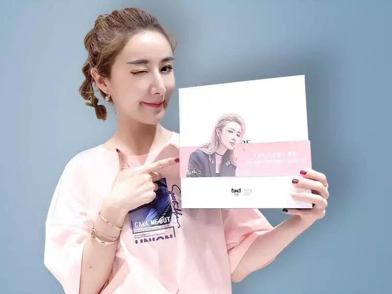 一年带货几十亿,吸引马云关晓彤古天乐,薇娅到底凭什么?