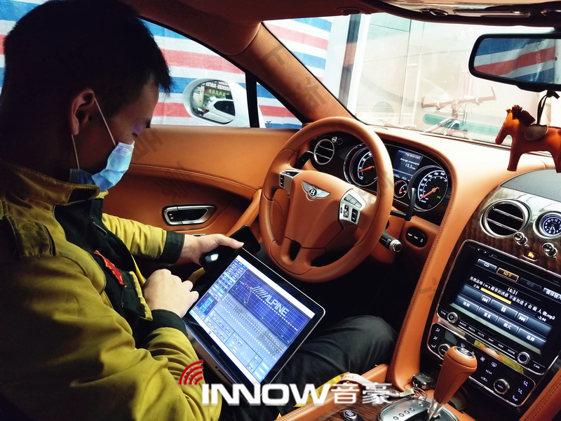 新款宾利欧陆音响及灯光效果,宾利欧陆音响改装案例