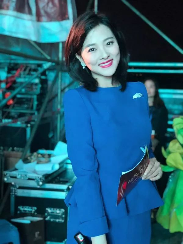 歌歌兰妮·闻香识女人|既有好看的皮囊，又有有趣的灵魂，四川广播电视台女主持杨旭
