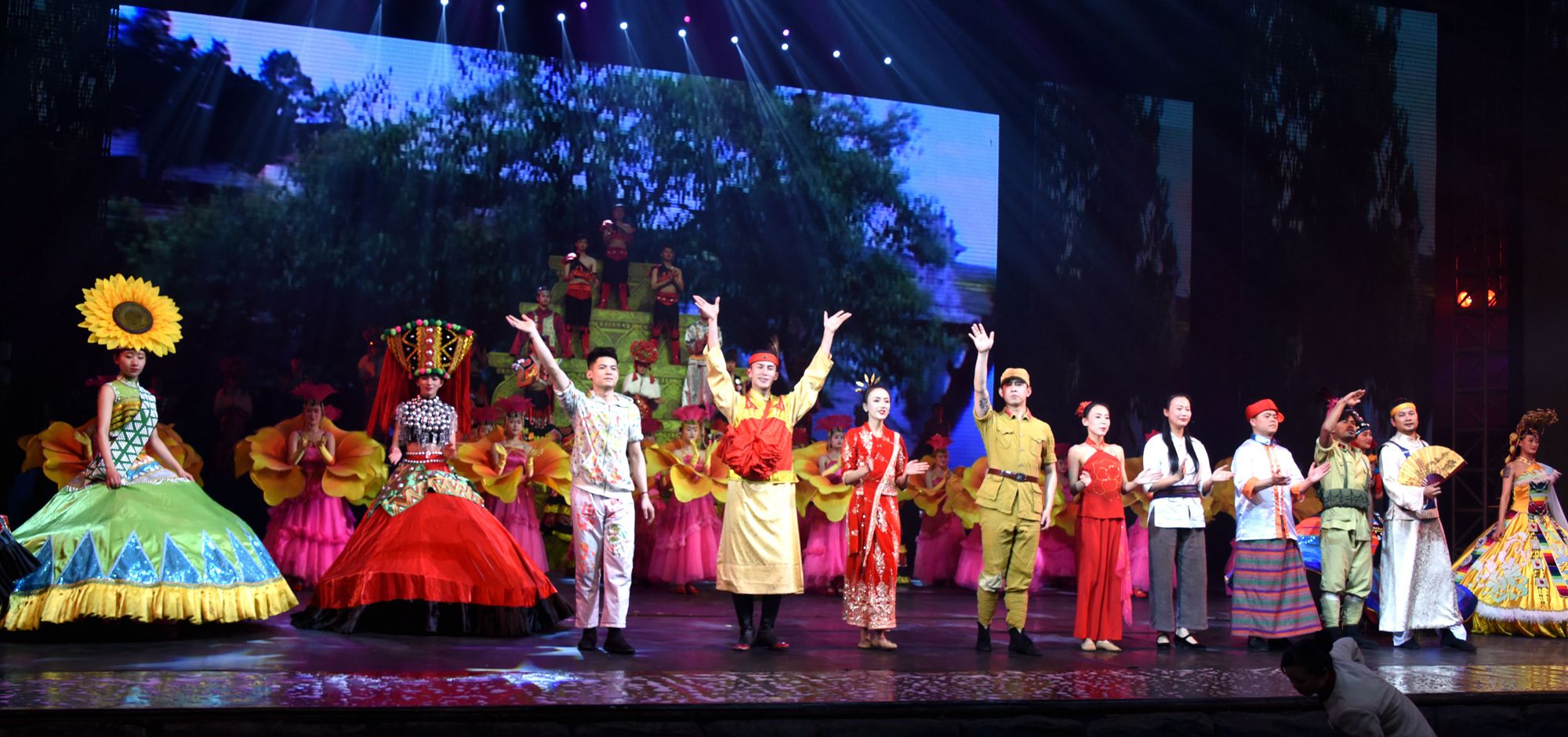 云南腾冲热海大滚锅风景,腾冲热海大滚锅景区攻略