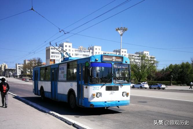 世界上唯一的苏维埃国家国旗,苏维埃国徽