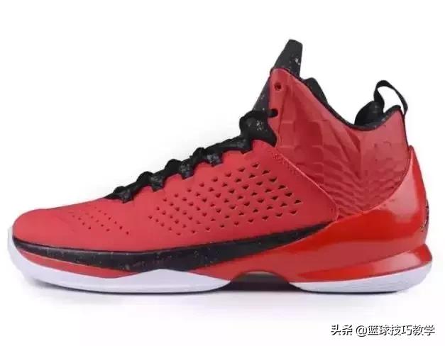 今年最推荐的年度最佳球鞋 (2018公认最好的十双球鞋)