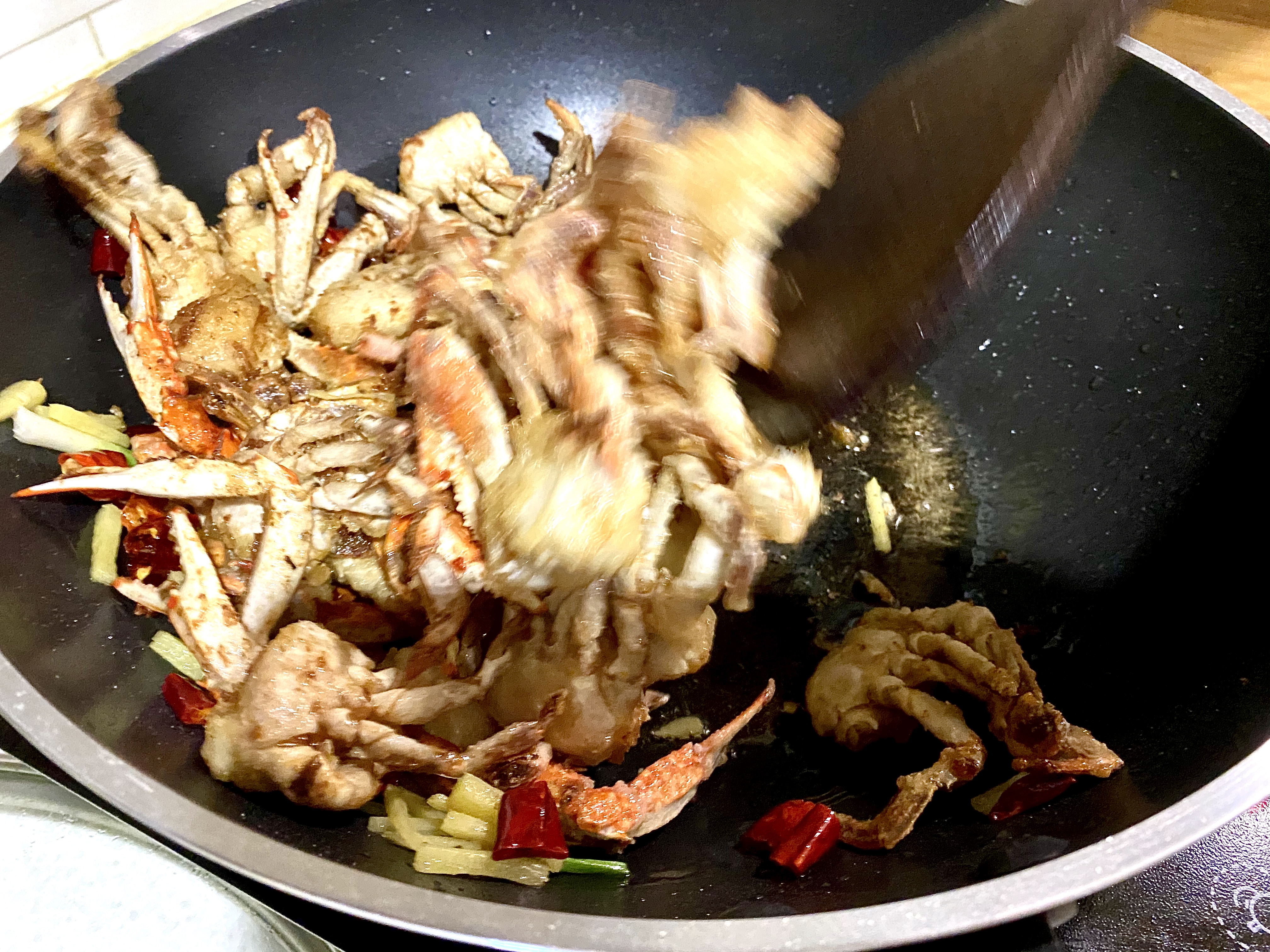 姜葱炒蟹用什么膏蟹最好,葱姜炒蟹用什么蟹