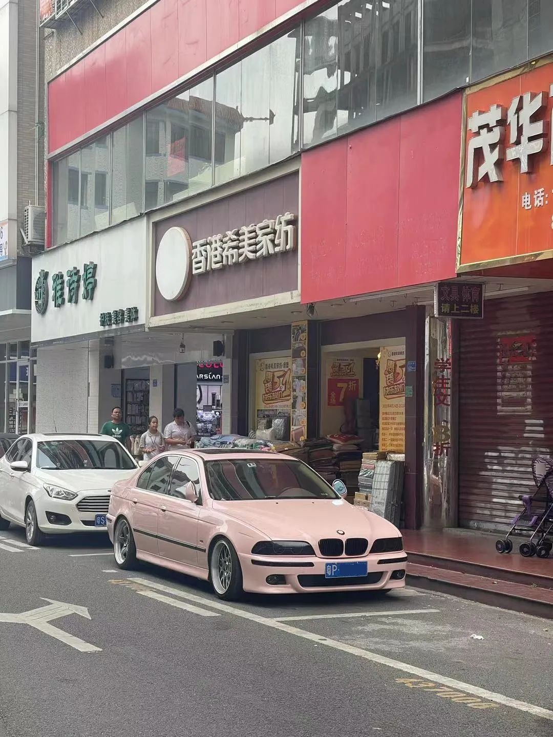 10多年的宝马5系还值得买吗,十年前的宝马5系值得买吗