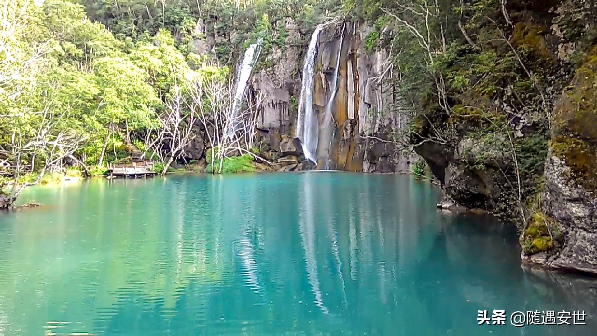 长白山西坡和北坡看天池区别,长白山北坡和西坡哪个能看全天池