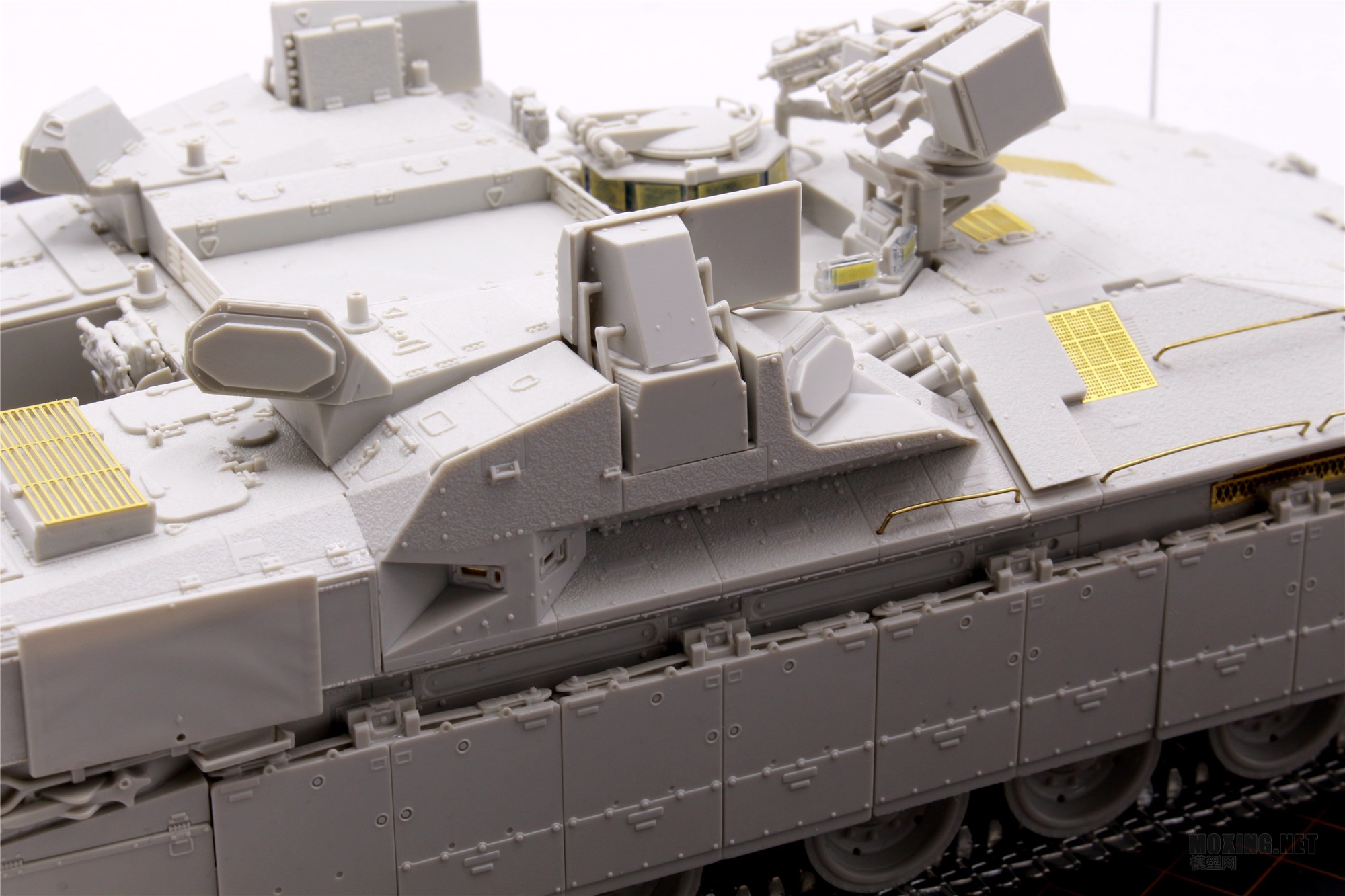 MENG,SS-018-1/35以色列“雌虎”重型装甲运输车-简介与开盒