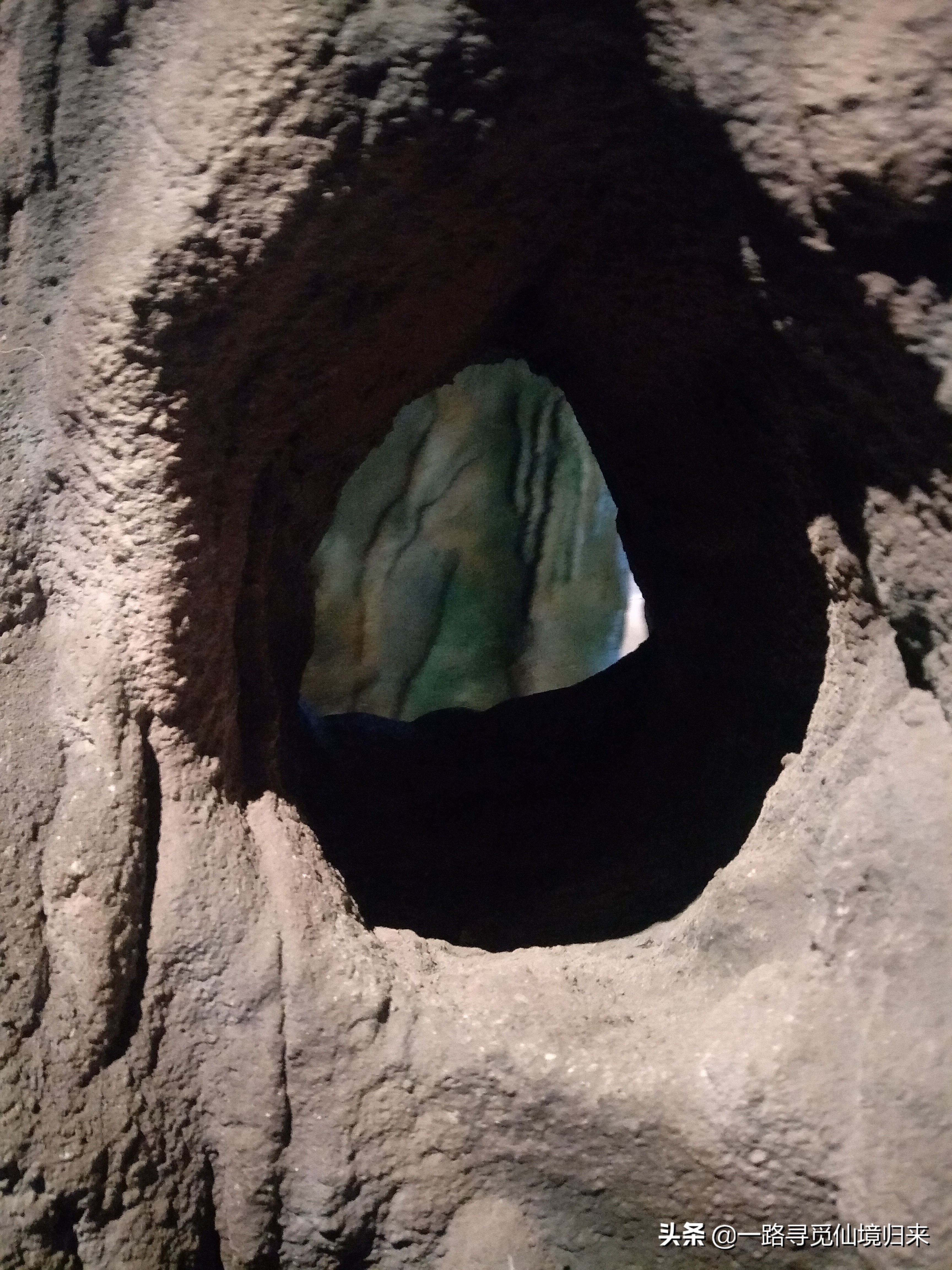 刷哇滴卡，任性！用完泰铢，只剩下钢镚了，回家