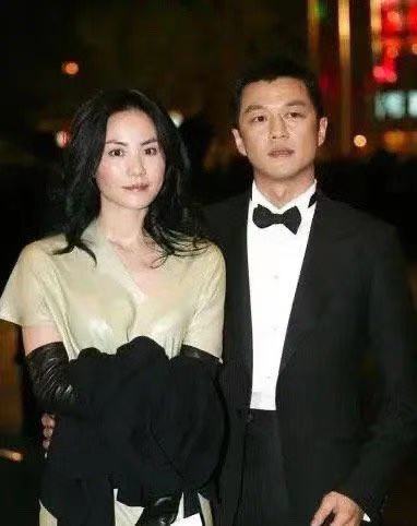 谢霆锋王菲再牵手细数二人五段坎坷感情历史错过的就让它错过吧