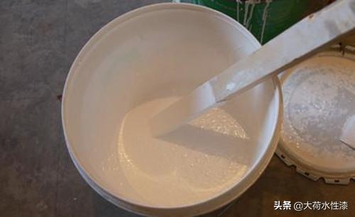 墙面漆掉皮是什么原因,墙面漆起泡脱落是什么原因