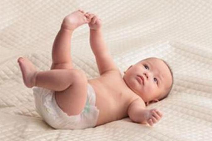 给宝宝戒掉尿不湿需要夜里叫醒吗,给宝宝戒尿不湿剩下的尿裤怎么办