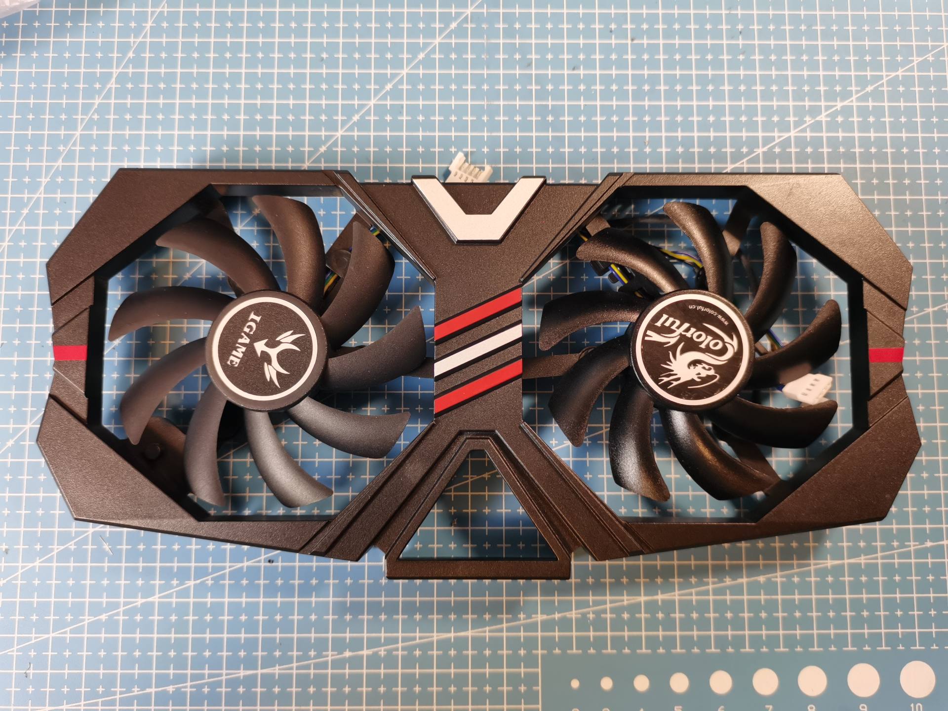 单风扇显卡换硅脂,显卡换风扇还是换硅脂好