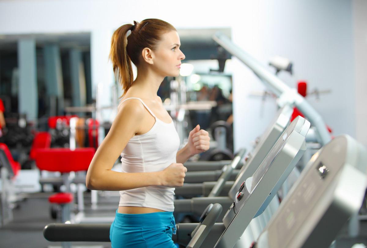 翘臀怎么训练最有效,女生翘臀锻炼最有效方法