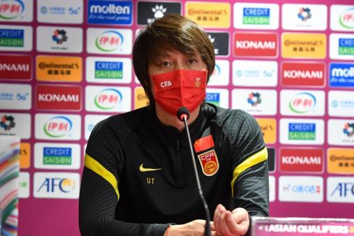 李铁场边大喊大叫,李铁大喊大叫