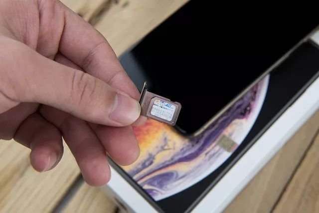 iphone双卡双待评测,2019iphone是不是都是双卡双待