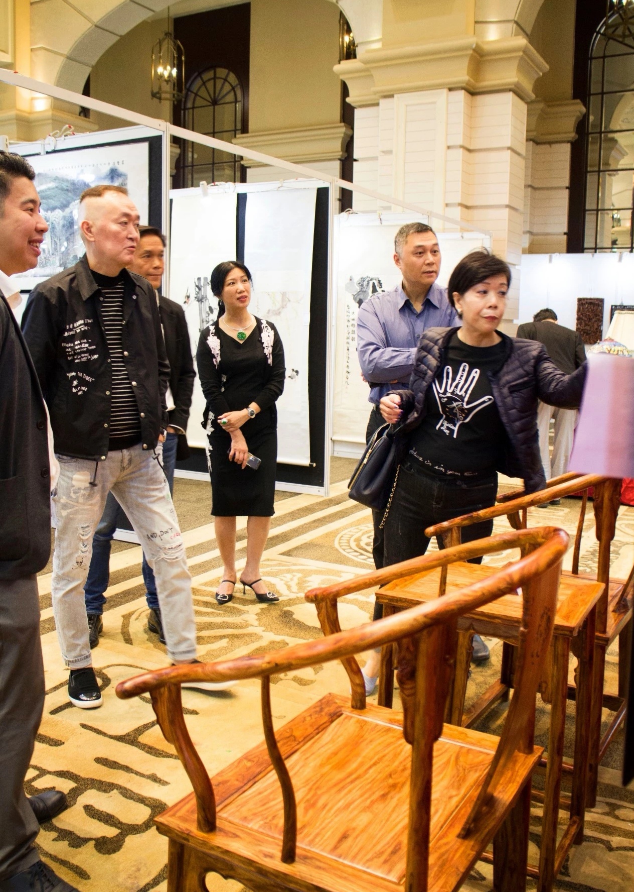 2018秋季文物艺术品拍卖会,2023年艺术品秋拍直播