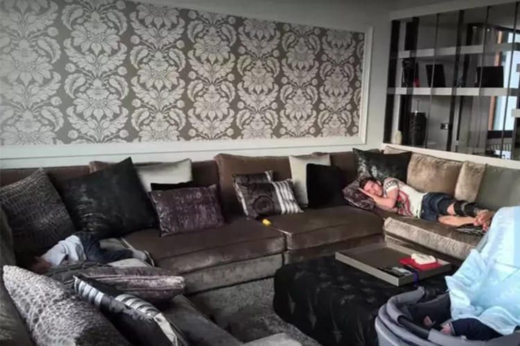 世界足球先生梅西演讲,世界足球先生梅西罗纳尔多