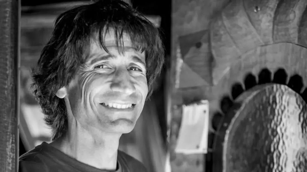 一座古墓揭开弥天大谎,弥天大谎电影情节介绍