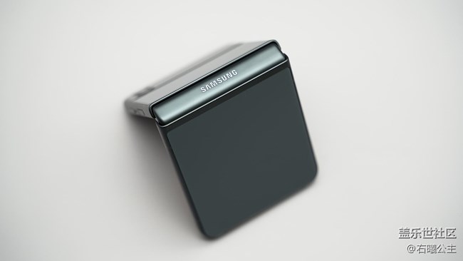 三星新款折叠机galaxyzflip5照片,三星galaxyzflip3折叠测试