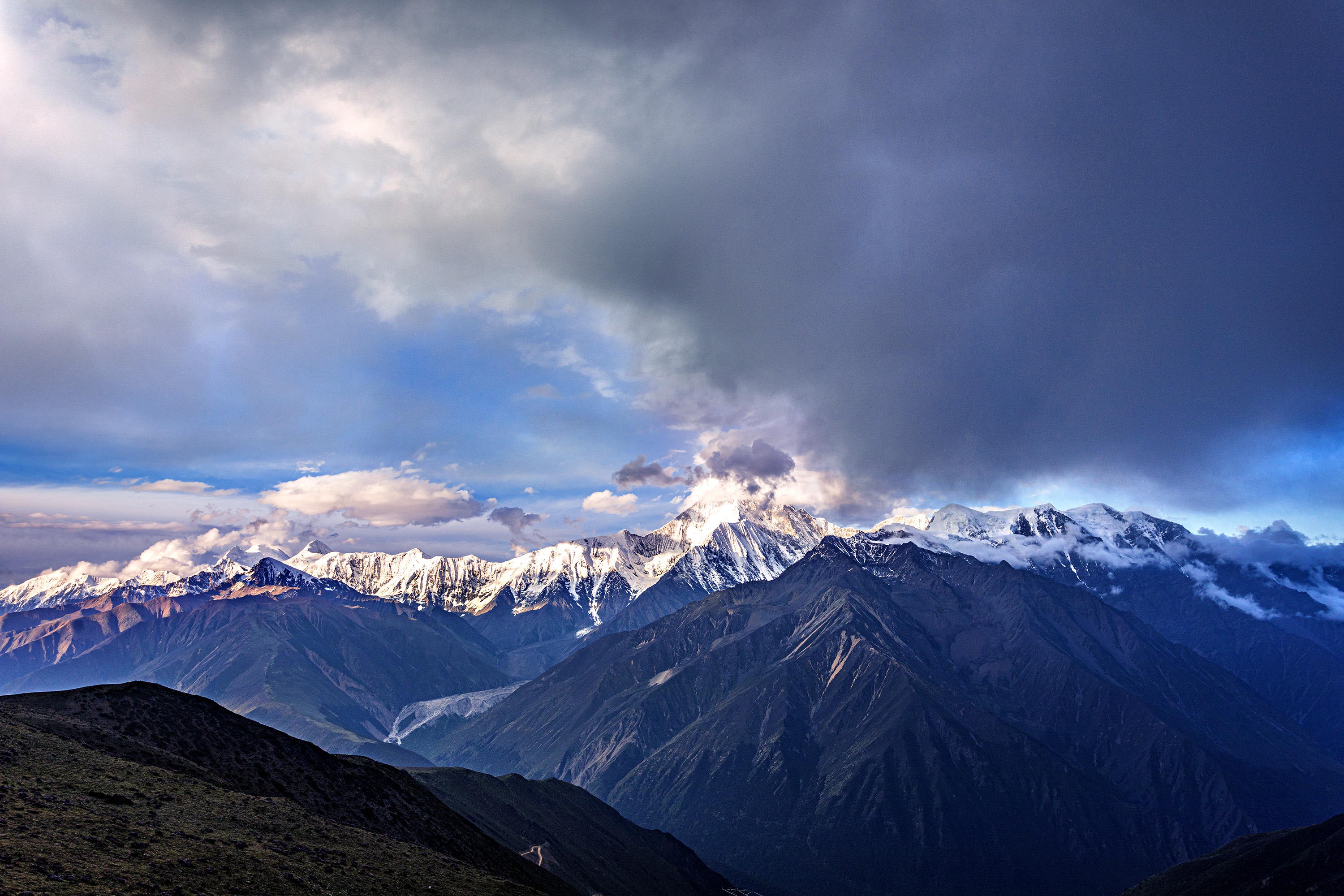贡嘎雪山自由旅拍,里索海贡嘎雪山全景