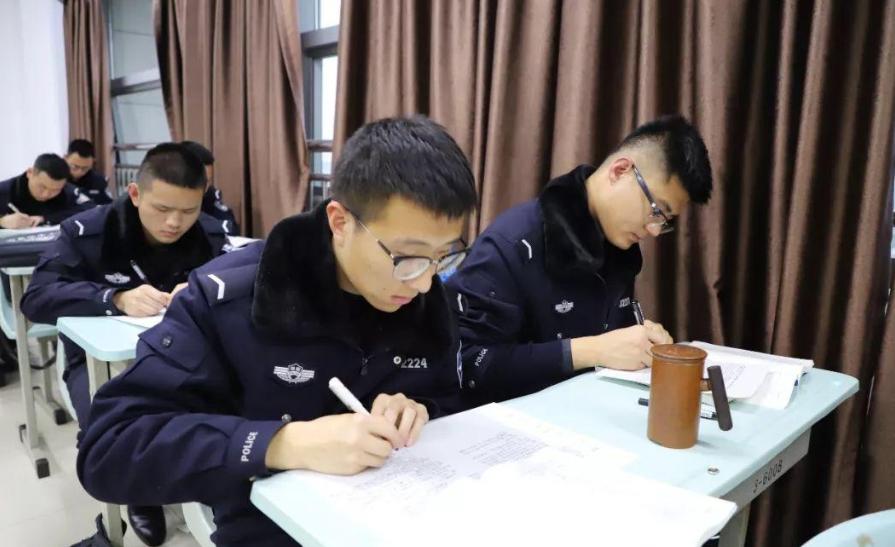 毕业就是公务员的北京三所大学,北京这所大学含金量超高