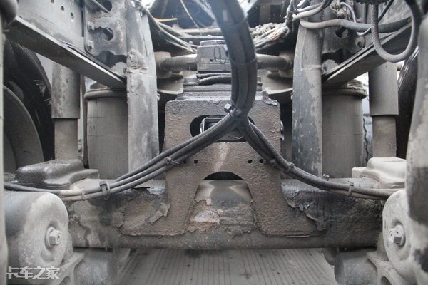 9年前那辆曼恩TGS重卡，饱经风霜依然能干粗活，很多配件还是原装