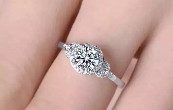 选钻戒攻略,选钻戒的基础知识