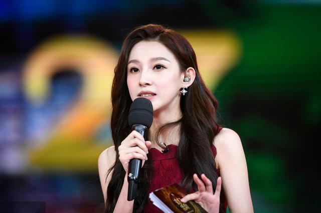 央视新主持人马凡舒上线颜值超高,央视主持人马凡舒个人资料