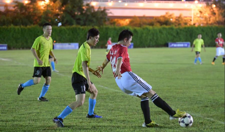 足球真实起源于哪个国家,足球是从哪个国家传下来的