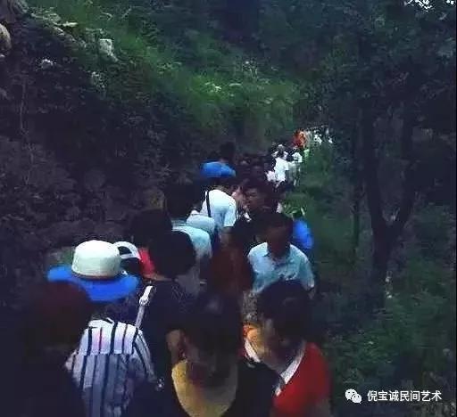 嵩山上面还有个什么寺,嵩山有石头吗