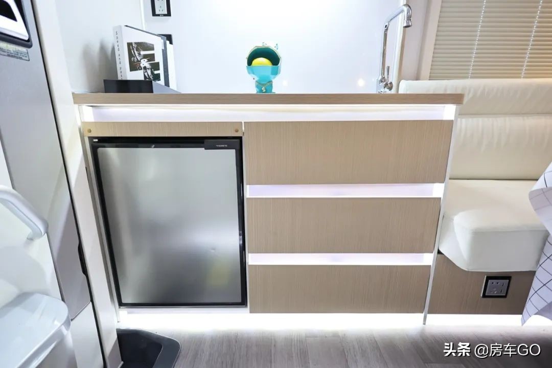 奇瑞瑞弗房车v800c多少钱,奇瑞20万以下房车报价大全