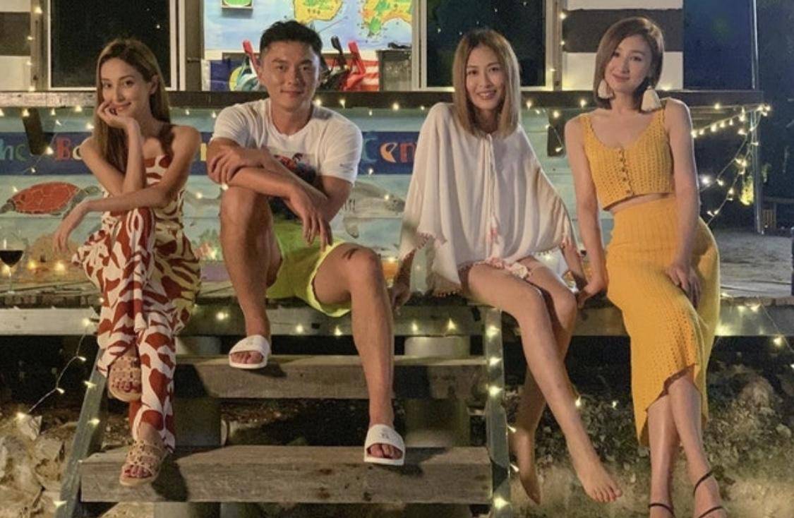 香港女演员上节目玩真心话大冒险被罚舔TVB索腿天后鞋底