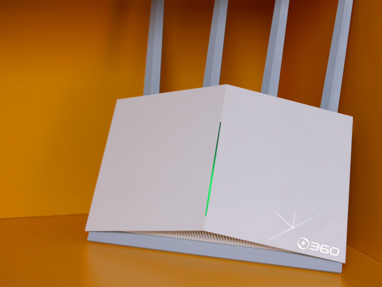 小米4c路由器和360p1哪个好,小米ax3000和360路由器v6哪个好