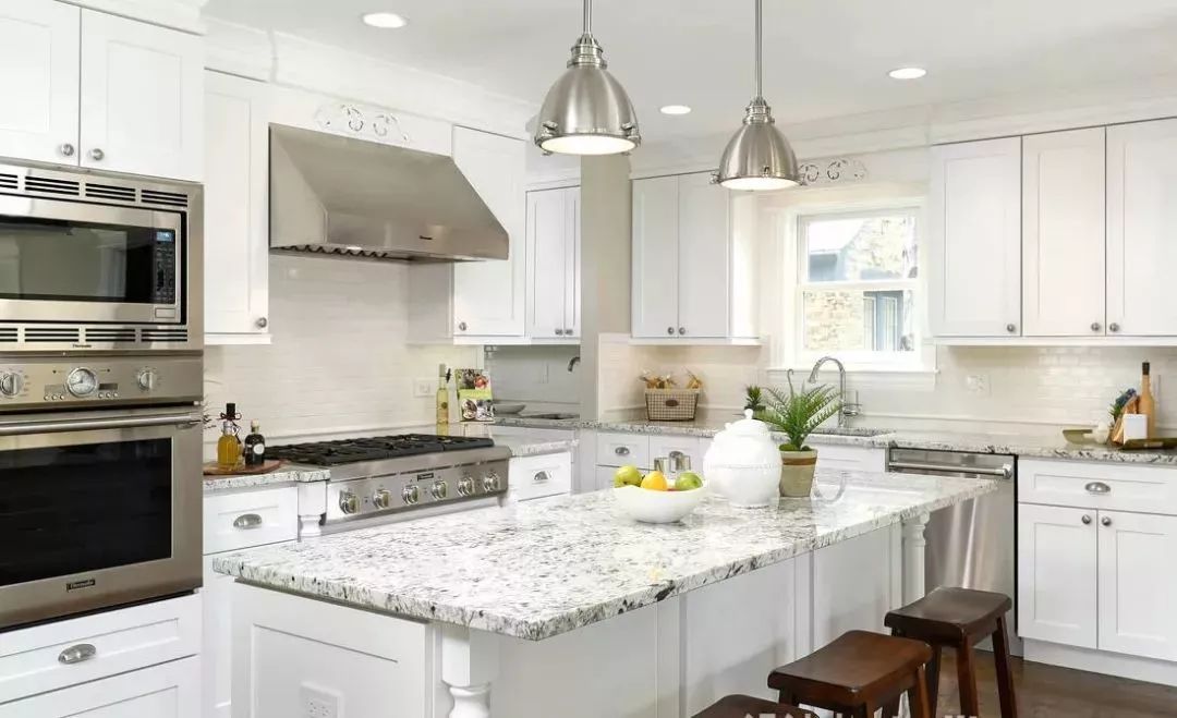 厨房台面用什么材质好清除油污,厨房台面下龙骨用什么材质的好