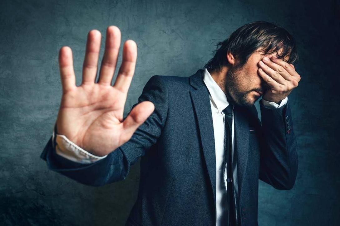 如何巧妙化解朋友借钱的尴尬,朋友借钱该怎么委婉的拒绝话术