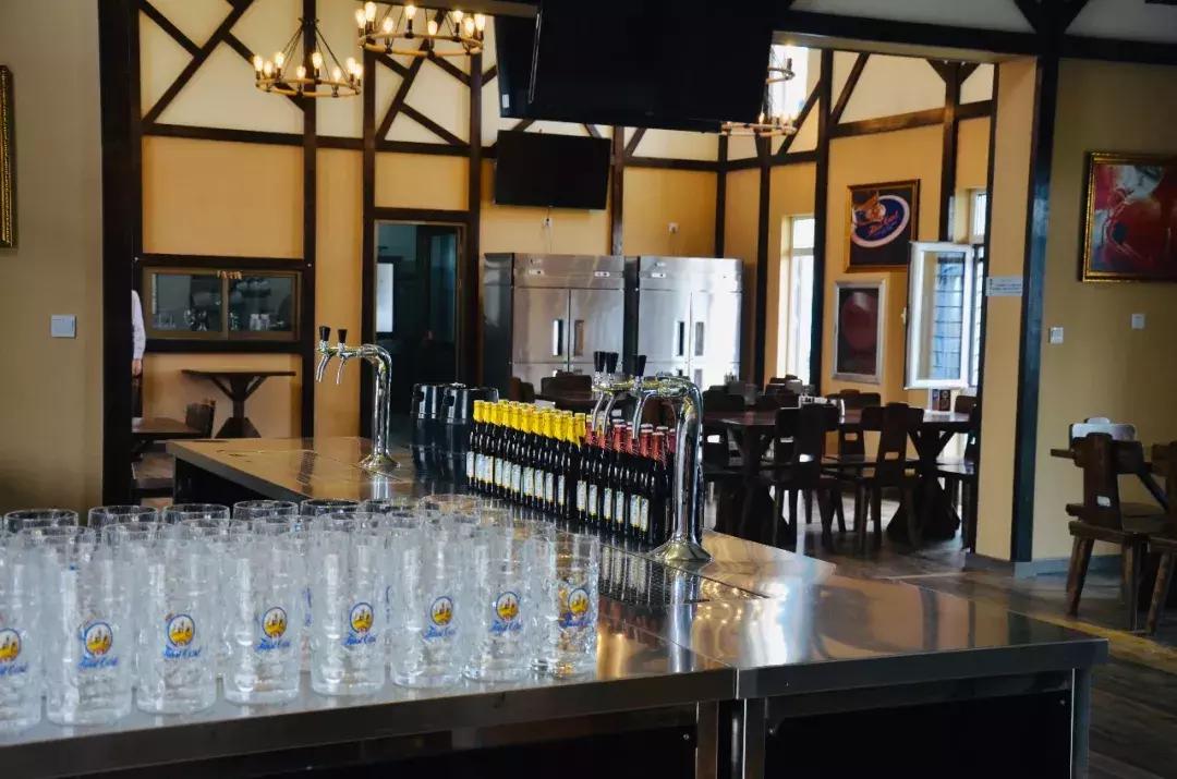 青岛西海岸啤酒城网红打卡,青岛西海岸金沙滩啤酒城位置