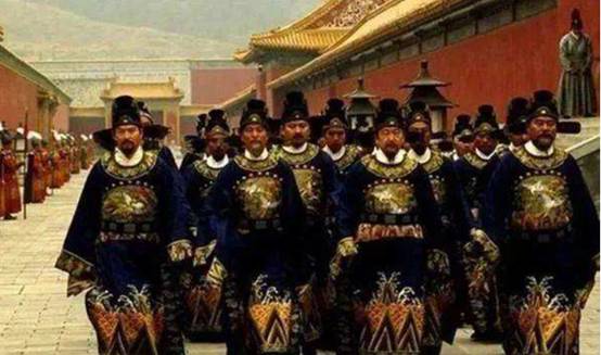 大臣上朝怎么上厕所,古时大臣上朝时想大小便时怎么办