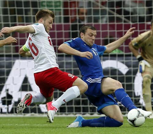 拉筋拉到腿后面的筋痛,拉筋拉到腿发麻好吗